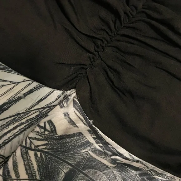 Long Peacock Black and White Print A-Line Skirt - Picture 6 of 7